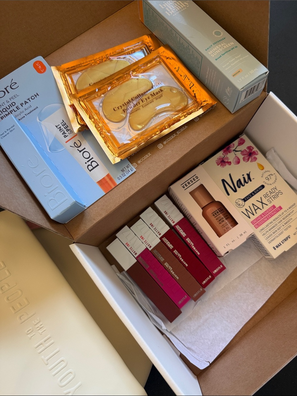 Assorted new 13 piece Beauty Lot including a beauty cosmetic bag